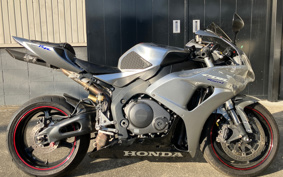 HONDA CBR1000RR SC57