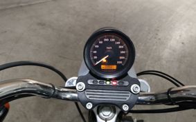 HARLEY XL883 2004 CAM
