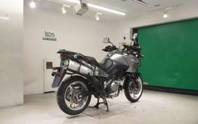 SUZUKI Vｽﾄﾛｰﾑ650 2013