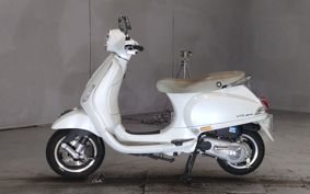 VESPA  VESPA VXL125 ..