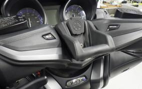 YAMAHA T-MAX 560 T 2021 SJ19J