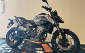 KTM 790 DUKE 2024 TU740