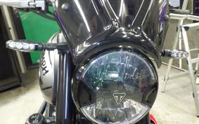TRIUMPH TRIDENT 660 2023