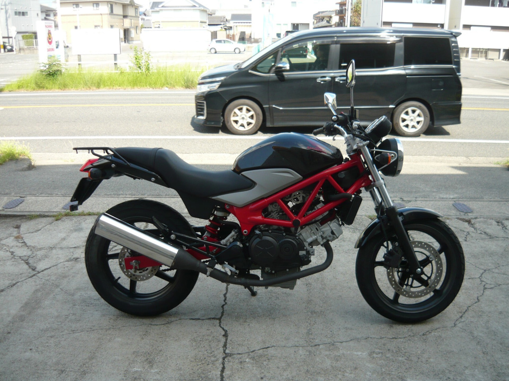 Фото Honda VTR 250 2011 с японского аукциона