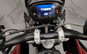 TRIUMPH TRIUMPH TIGER 800 TRE27B