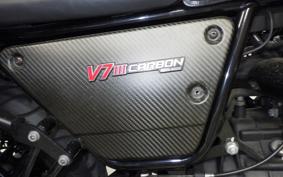 MOTO GUZZI V7 CARBON 2019