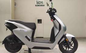 HONDA EM1 e: EF16