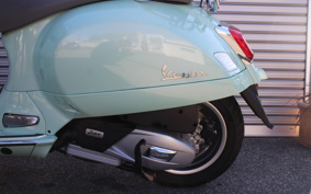 VESPA GTS150 CLASSIC