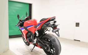 HONDA CBR600RR 2024 PC40