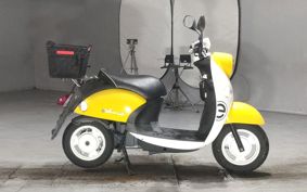 YAMAHA E-VINO SY11J