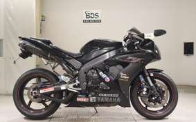 YAMAHA YZF-R1 2005