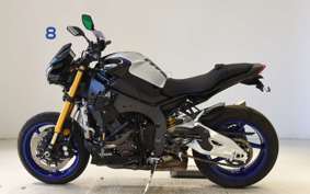 YAMAHA MT-10 SP 1985 RN78J