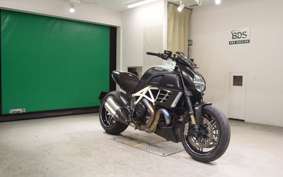 DUCATI DIAVEL AMG 2012