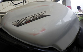 HONDA VTR 250 MC33