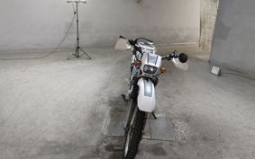 YAMAHA SEROW 225W DG08J