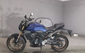 HONDA CB250R MC52