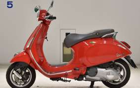 VESPA PRIMAVERA 125