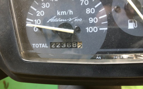 SUZUKI ADDRESS V100 CE11A