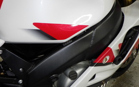 YAMAHA YZF-R7 2001