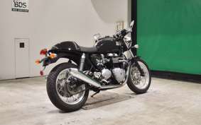 TRIUMPH THRUXTON 900 2010