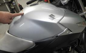 SUZUKI GSR 400 2008