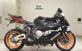 HONDA CBR1000RR 2004 SC57