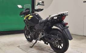 SUZUKI Vｽﾄﾛｰﾑ250A