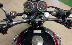 KAWASAKI W800 2025