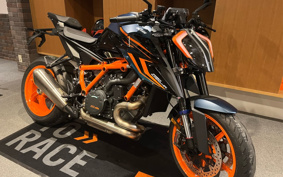 KTM 1290 SUPER DUKE R EVO V3940