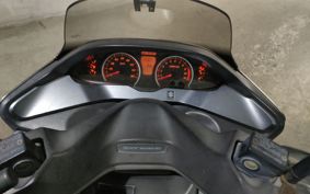 SUZUKI SKYWAVE 250 CJ46A