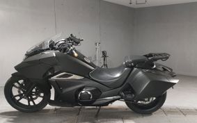 HONDA NM4 VULTUS -02 2014 RC82