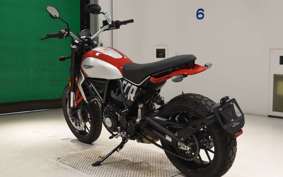 DUCATI SCRAMBLER ICON 2025