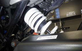 HUSQVARNA SVARTPILEN 125