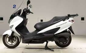 SUZUKI SKYWAVE 200 (Burgman 200)