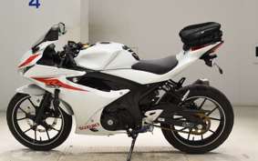 SUZUKI GSX-R125 2002 DL33B
