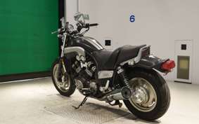YAMAHA VMAX 2002