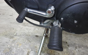 HARLEY XL883R 2001