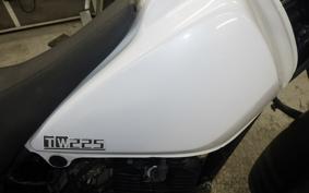 YAMAHA TW225 2025 DG09J