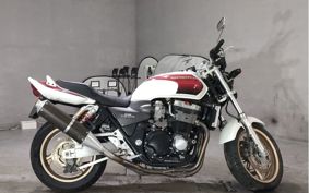 HONDA CB1300SF SUPER FOUR SC40
