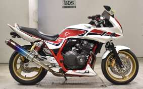 HONDA CB400 SUPER BOLDOR VTEC 2011 NC42