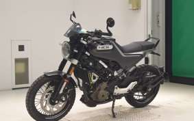 HUSQVARNA SVARTPILEN 401 2022