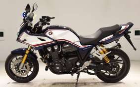 HONDA CB1300SB SUPER BOLDOR SP 2023 SC54