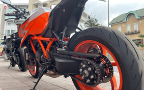 KTM 1290 SUPER DUKE R 2022 V3940