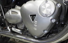 TRIUMPH BONNEVILLE T100 2017