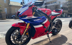 HONDA CBR1000RR-R FB SP 2025 SC82