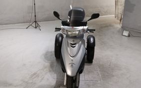 YAMAHA AKUSHI STREET TRIKE SE53J