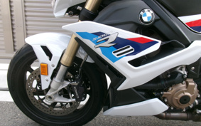 BMW S1000R M PACKAGE 2021 0E51