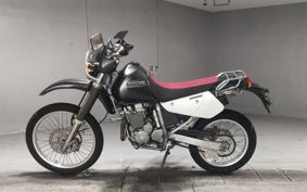 SUZUKI DJEBEL250XC SJ45A