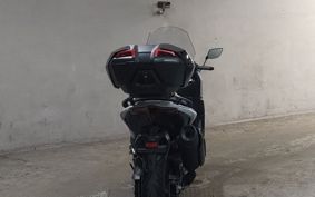 YAMAHA T-MAX 560 2025 SJ21J