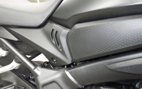 HONDA CB650R E-Clutch 2025 RH17